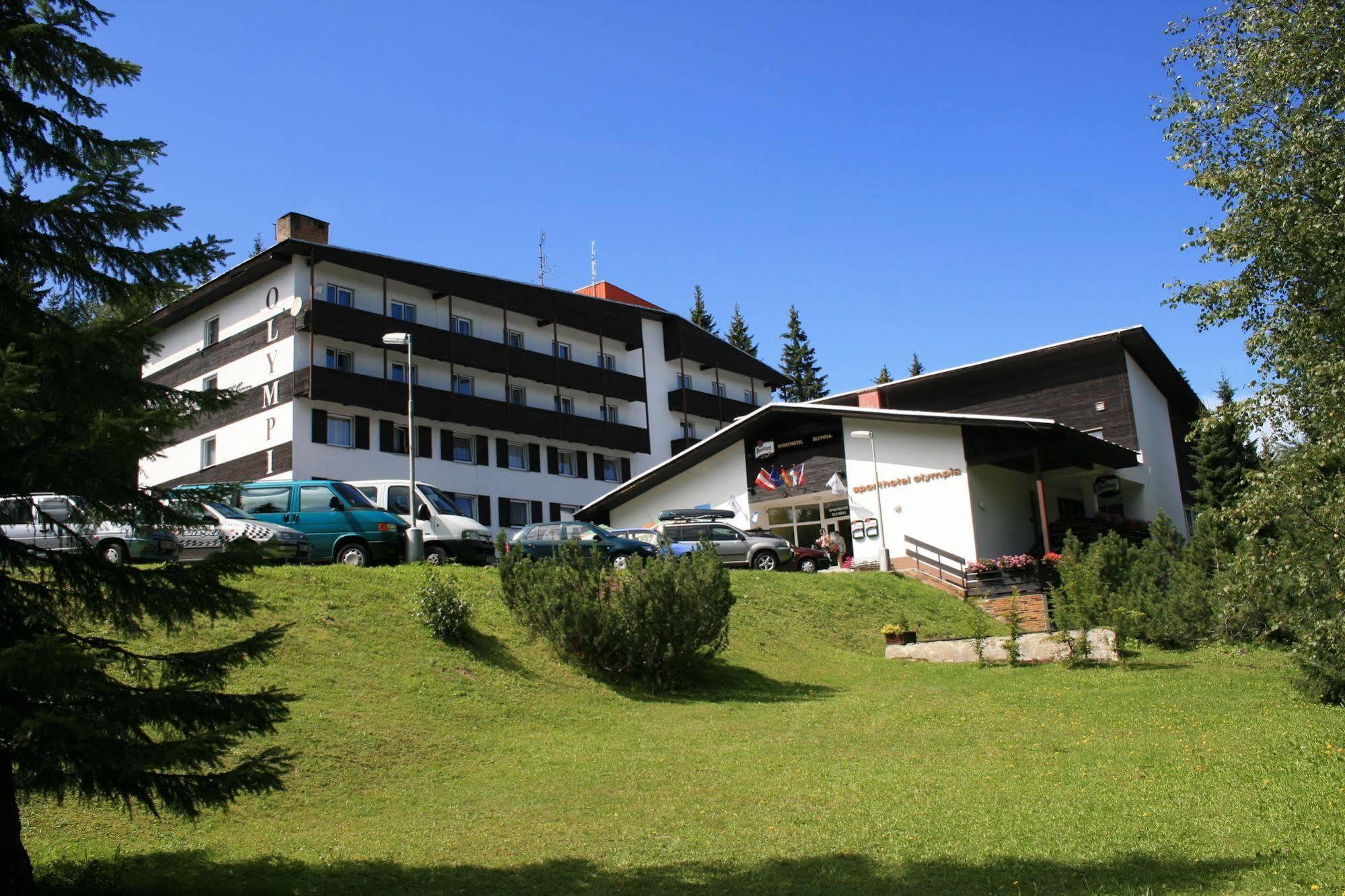 Sporthotel Olympia Stachy Екстер'єр фото